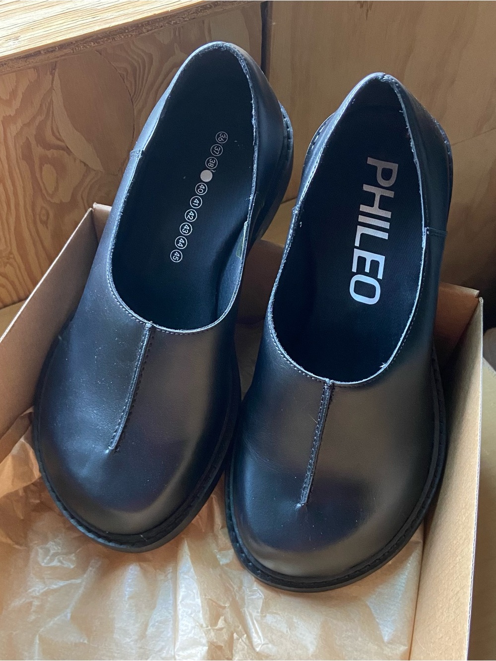 Phileo 067 Round-Toe Black Leather Clogs, EU 39 NIB